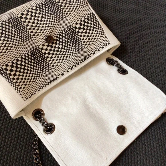 NWOTGS UNICA! FIRENZE ITALY WOVEN LEATHER BICOLOR CROSSBODY CHAIN STRAP BAG - Picture 11 of 12